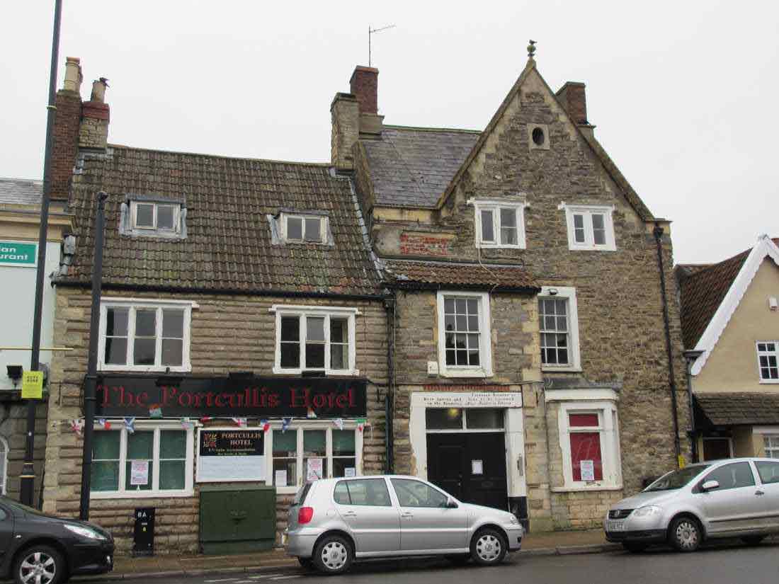 Portcullis Hotel, 11 Horse Street, Chipping Sodbury, Gloucestershire